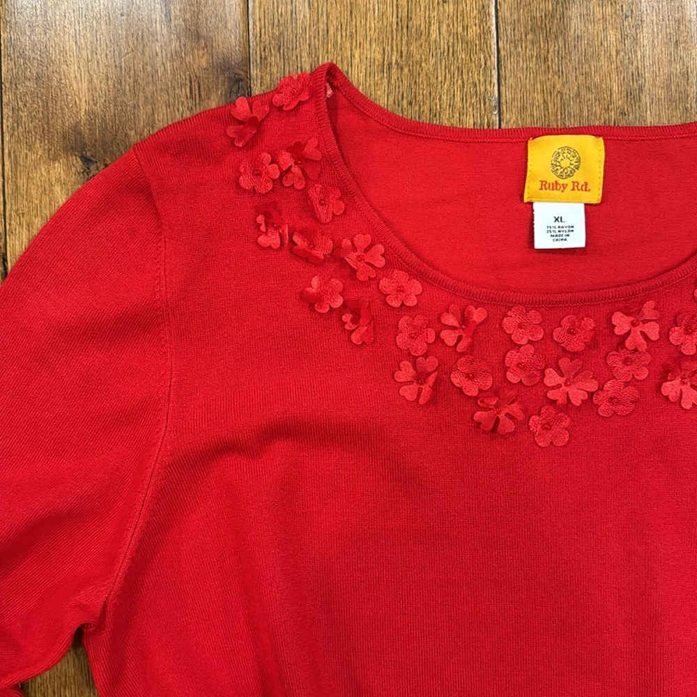 NWT RUBY RD RED SWEATER
